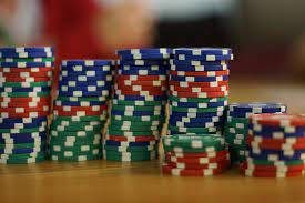 Как войти на сайт GoldBet Casino